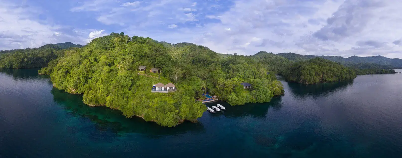 Lembeh Resort Panorama 65q